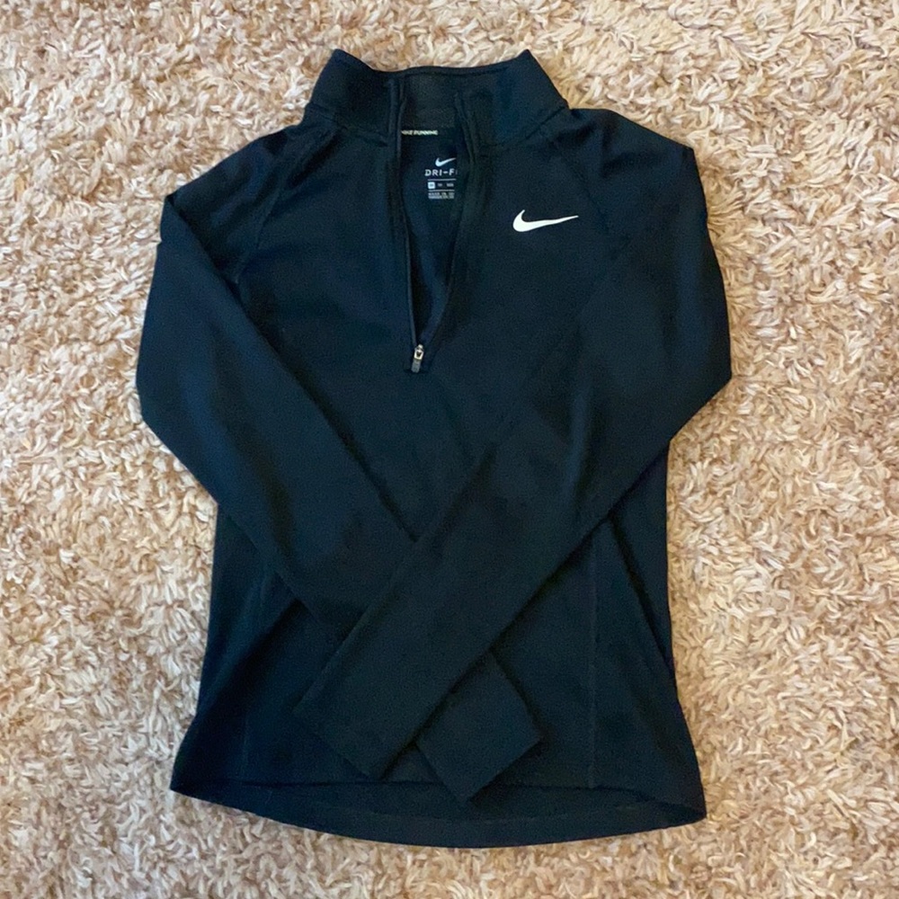 Nike women’s 1/2 zip